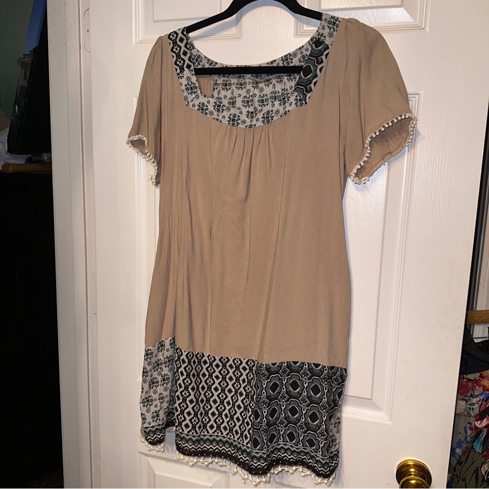 Umgee Size M Mini Tan Beige Navy Print Insets Boho Dress Women's Short Sleeves